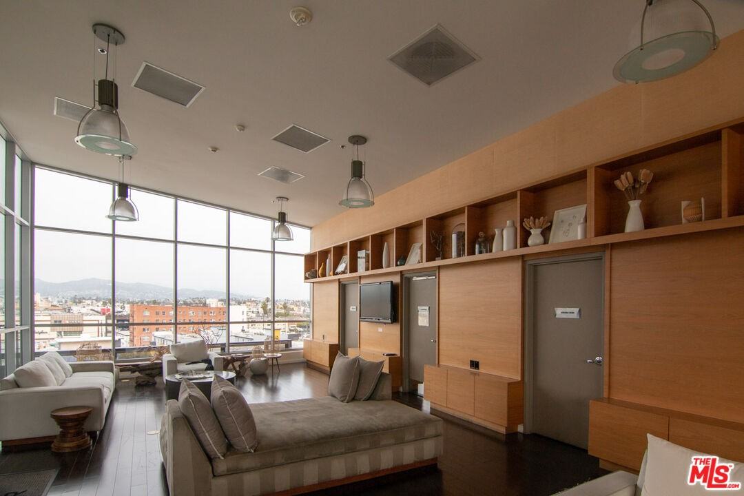 3785 Wilshire Blvd #3785-1708 - Photo 2 of 32