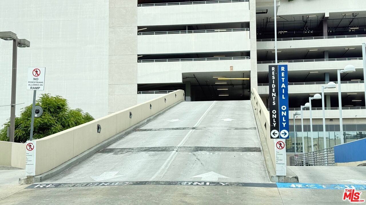 3785 Wilshire Blvd #3785-1708 - Photo 5 of 32