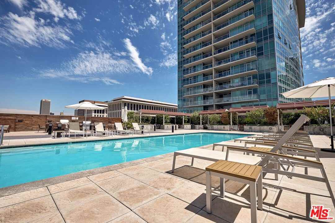 3785 Wilshire Blvd #3785-1708 - Photo 7 of 32