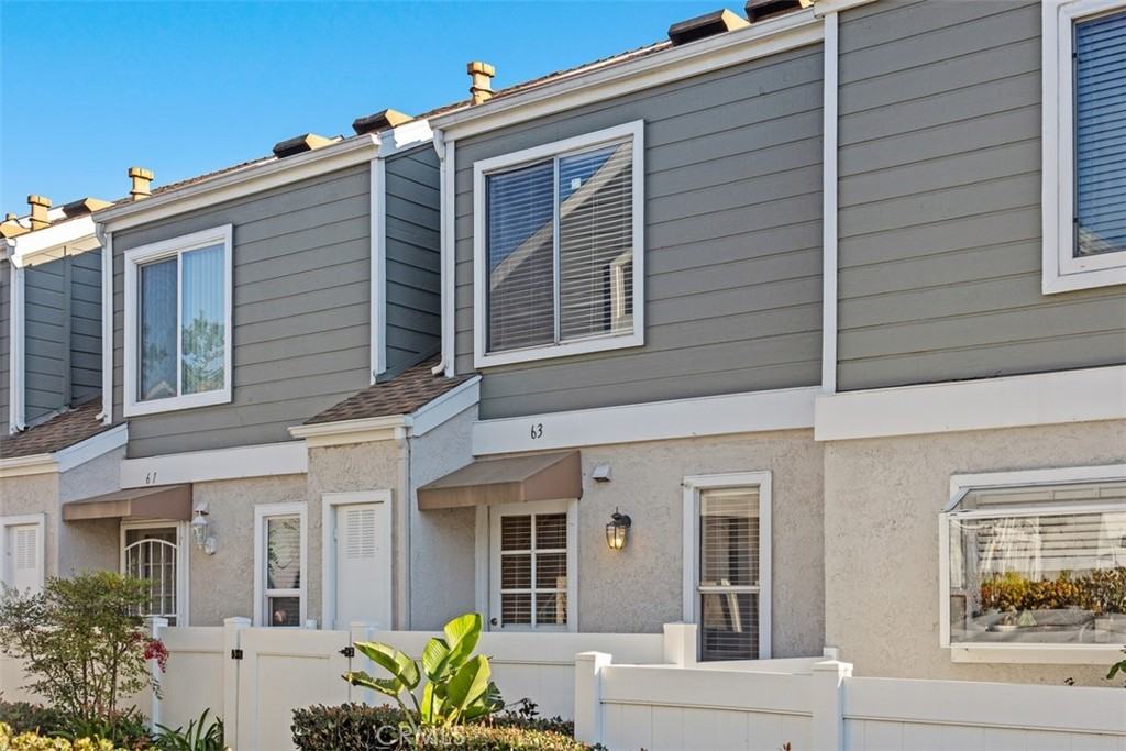 63 Bentwood Ln #63 - Photo 2 of 24