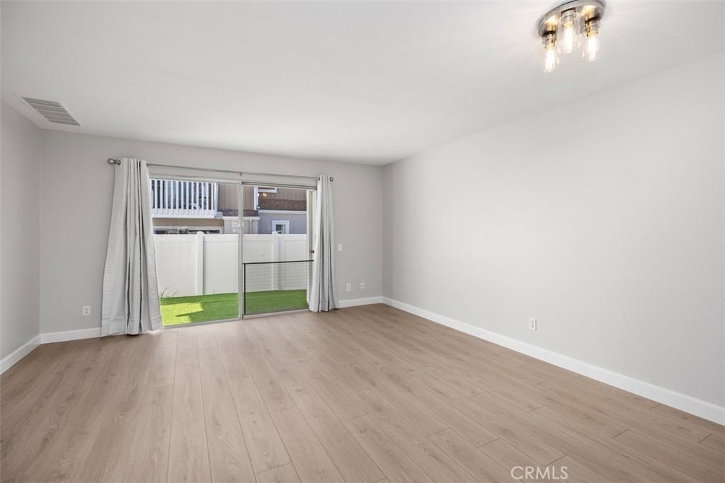 63 Bentwood Ln #63 - Photo 3 of 24