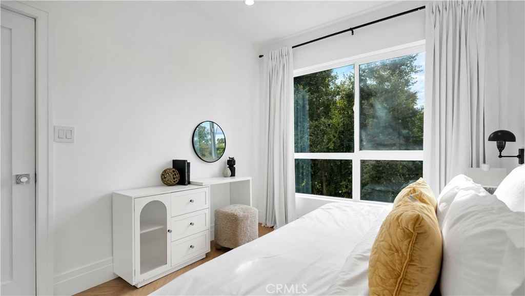 1347 1/2 Seward St #1347 - Photo 7 of 26