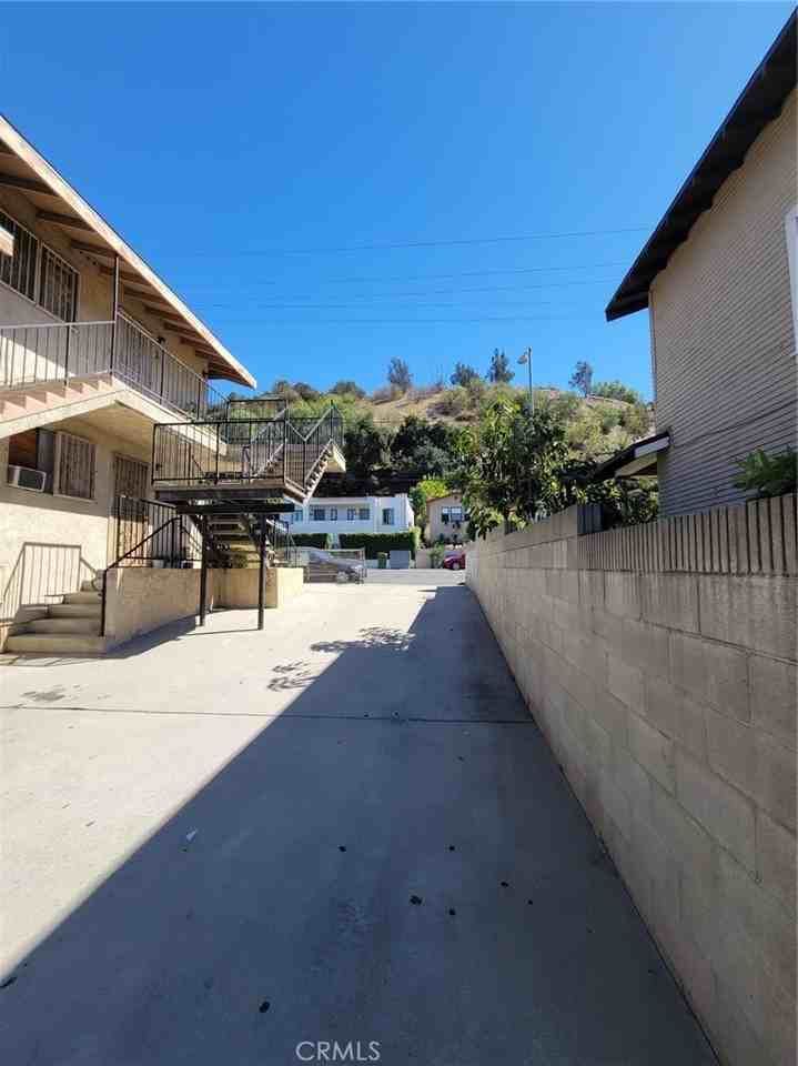 3607 Griffin Ave #3607-4 - Photo 6 of 10