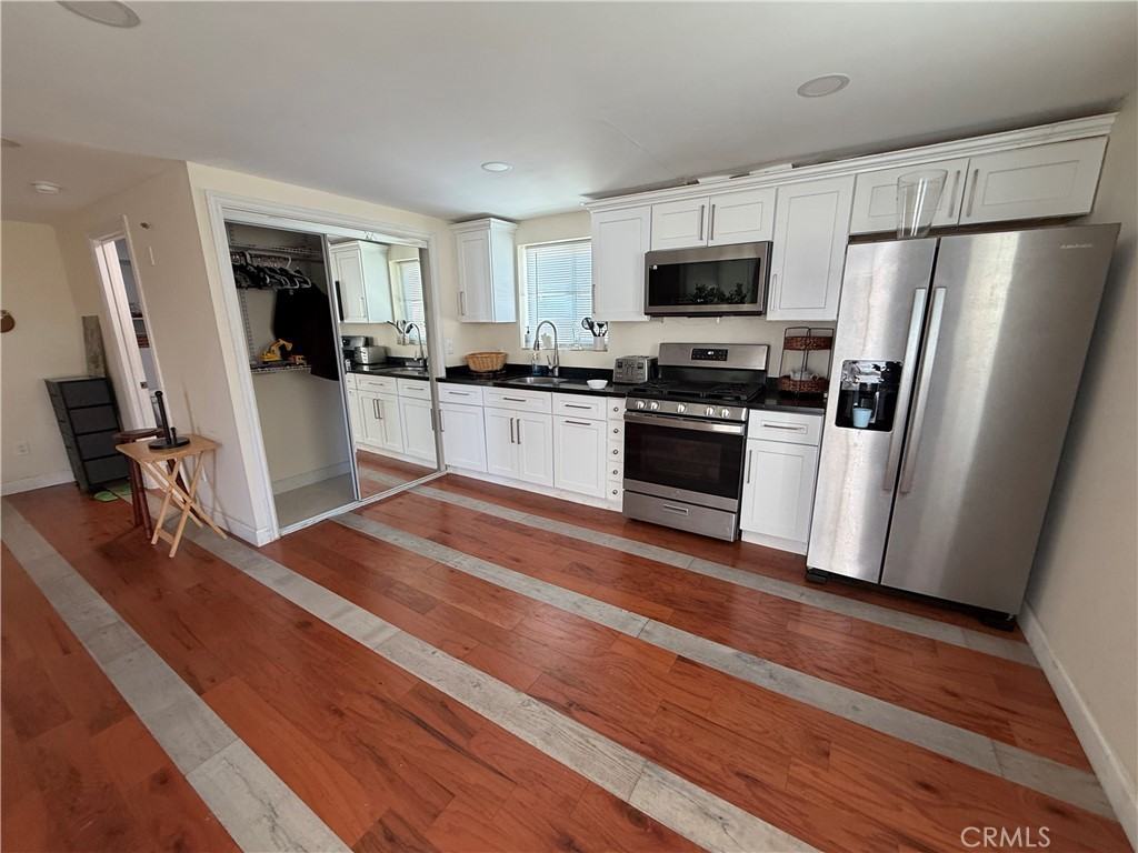 24001 Bessemer St #24001 - Photo 2 of 22