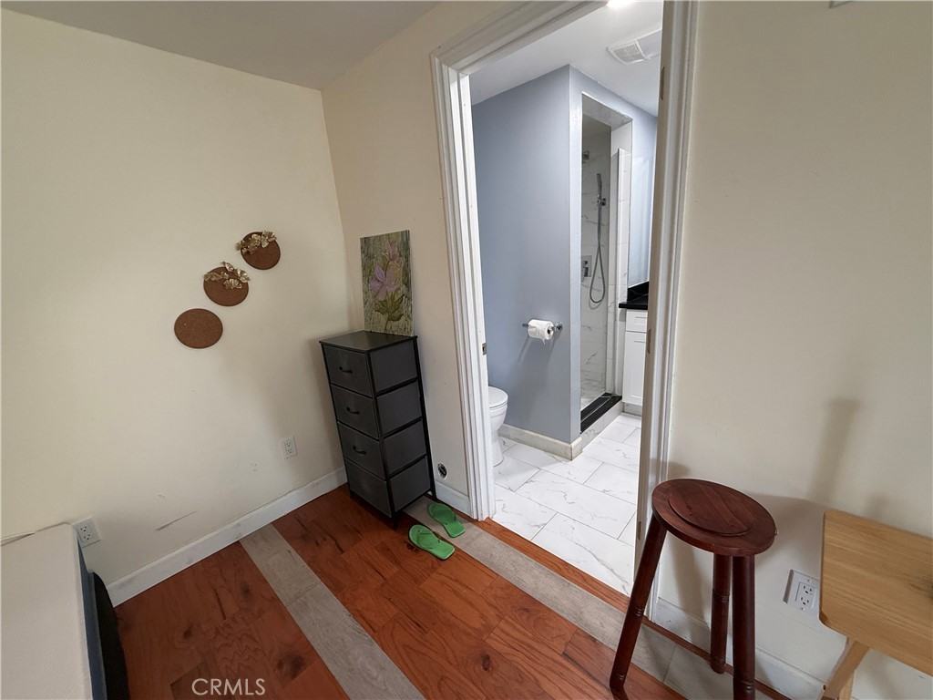 24001 Bessemer St #24001 - Photo 4 of 22