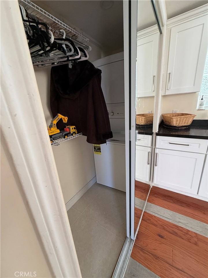 24001 Bessemer St #24001 - Photo 7 of 22