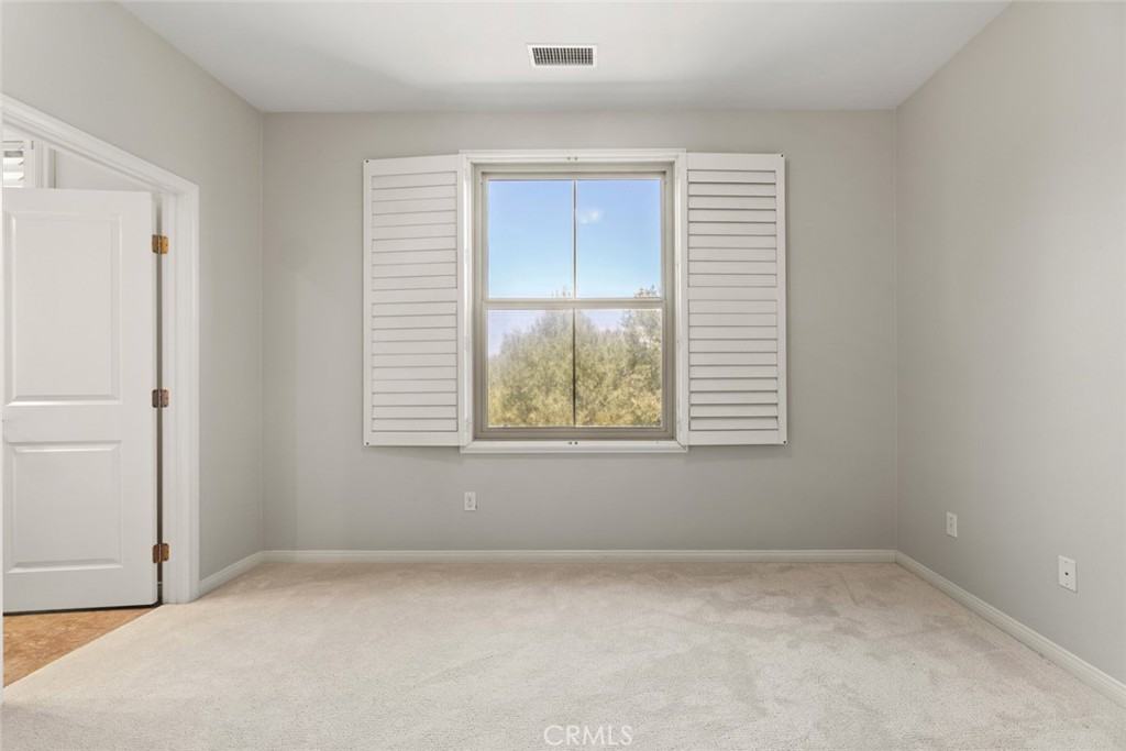 111 Thornhurst #111 - Photo 7 of 34