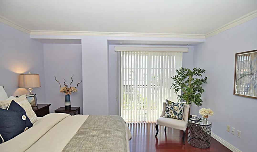 700 S Ardmore Ave #700 - Photo 5 of 14