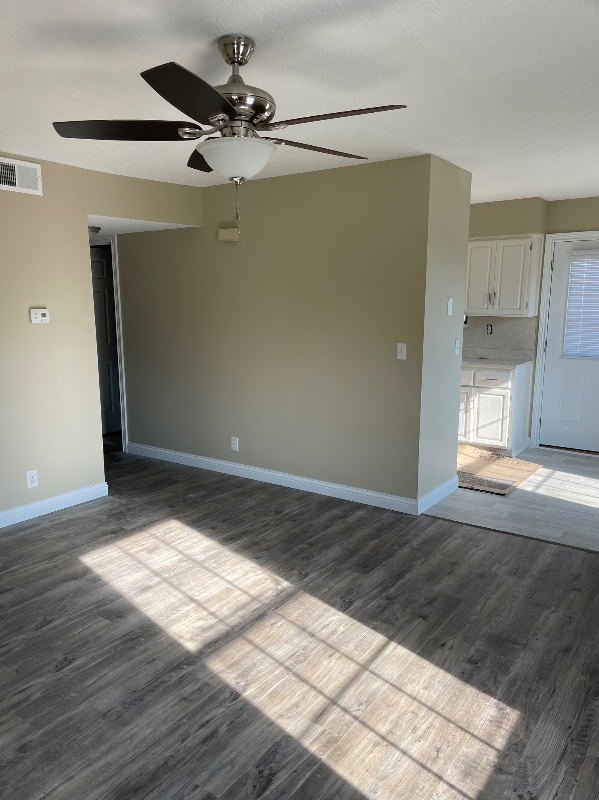 391 N 1st St #1 - Photo 3 of 8