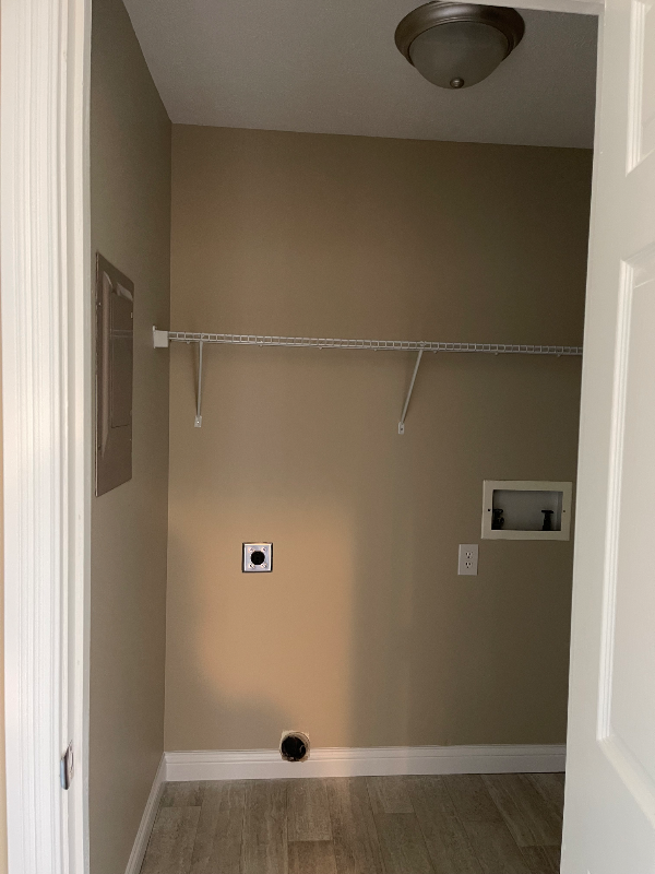 391 N 1st St #1 - Photo 6 of 8