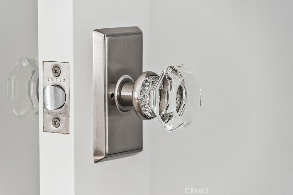 557 N Olive St #557D - Photo 6 of 12