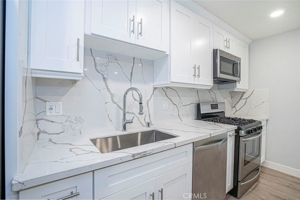 12558 1/2 Vanowen St #12558 - Photo 2 of 18