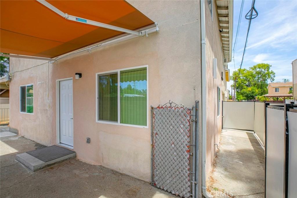 12558 1/2 Vanowen St #12558 - Photo 4 of 18