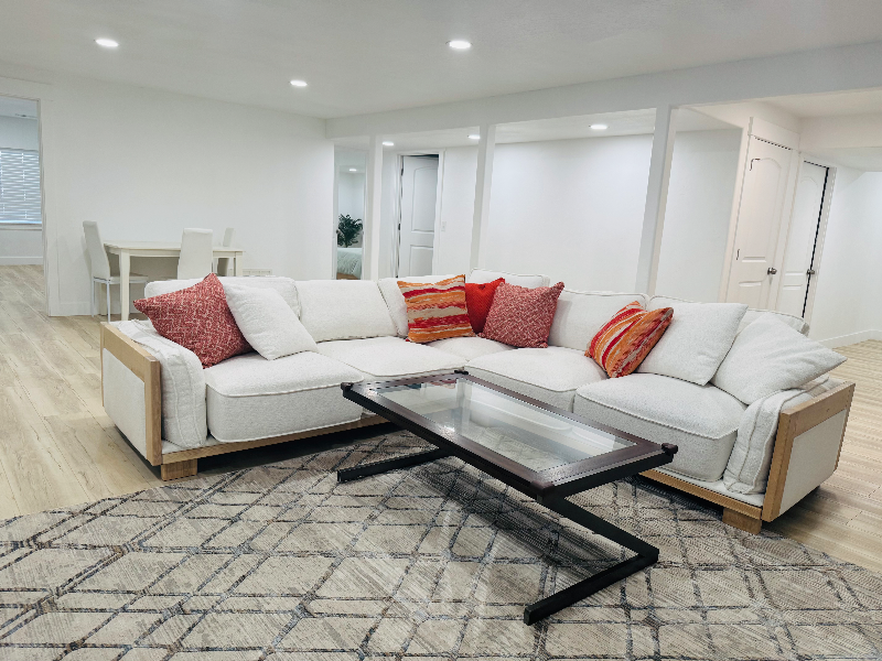 952 Se - Photo 2 of 24