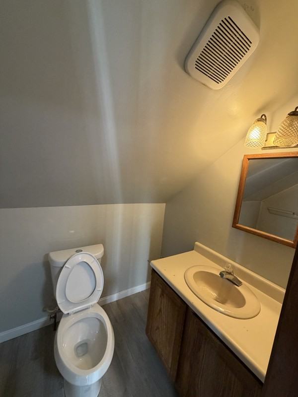 19 Russell St - Photo 4 of 10