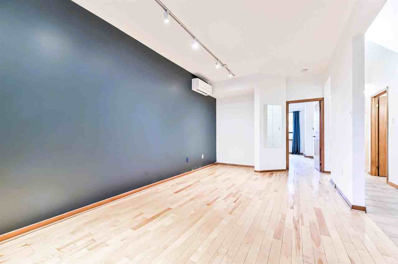 18 Spencer Avenue #1 - Photo 4 of 15