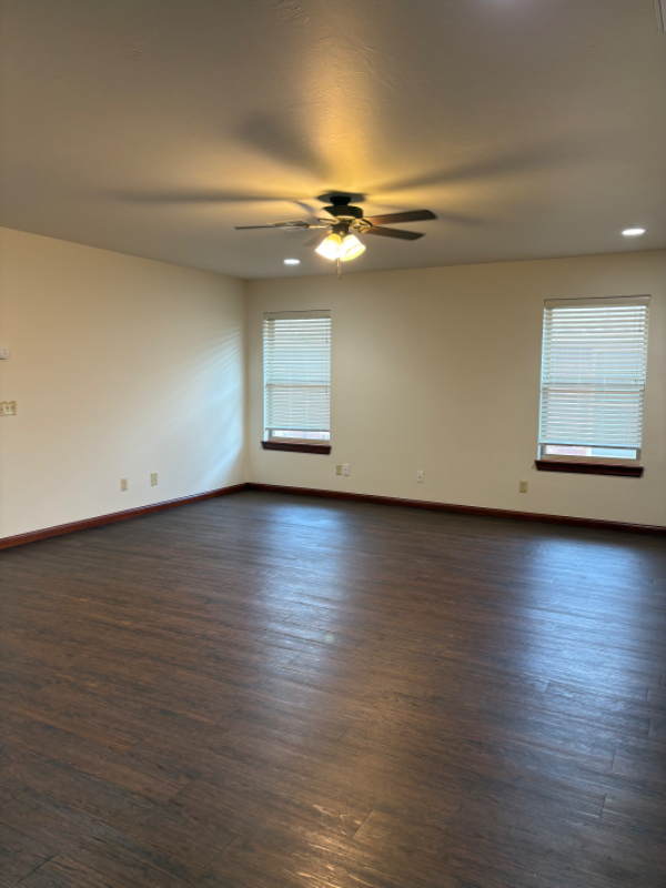 1617 E Lawter Rd - Photo 3 of 12