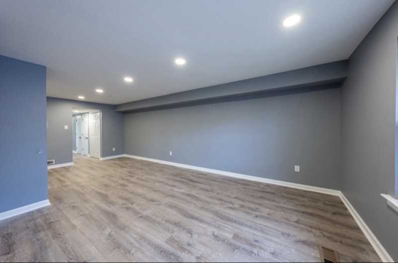 1726 Borbeck Ave 1st Fl - Photo 4 of 15