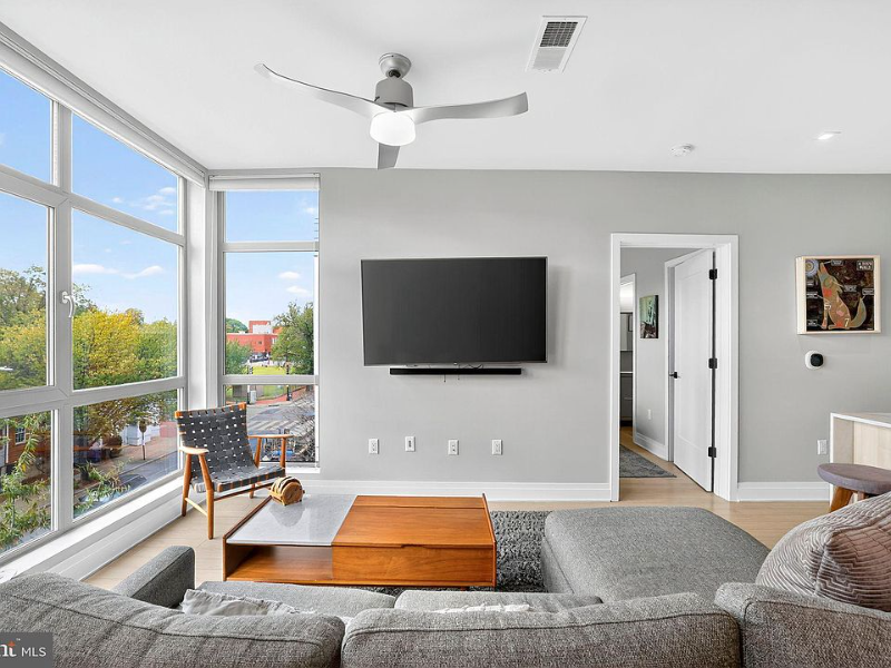 900 11th St Se #11 - Photo 5 of 16