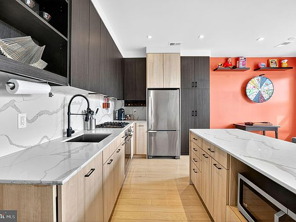 900 11th St Se #11 - Photo 6 of 16