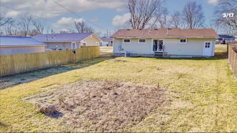 3227 S Koldyke Dr - Photo 3 of 17