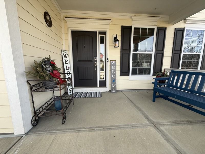 4881 Royal Birkdale Dr - Photo 2 of 41