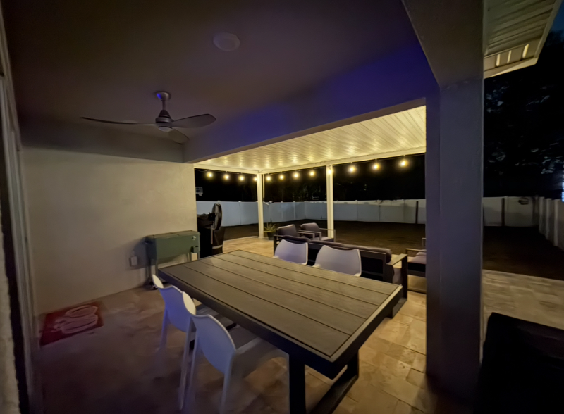 1084 E Pierce Ave - Photo 3 of 9