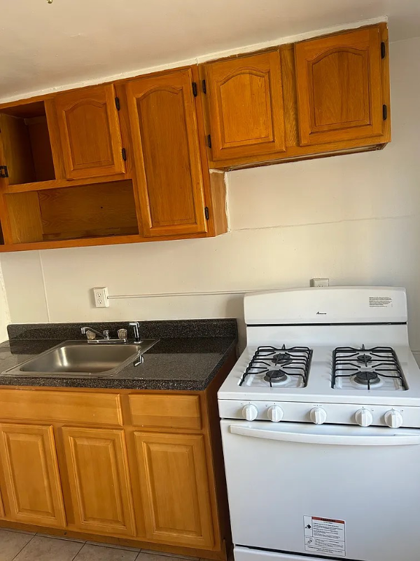 40 Ellington St #2A - Photo 4 of 5