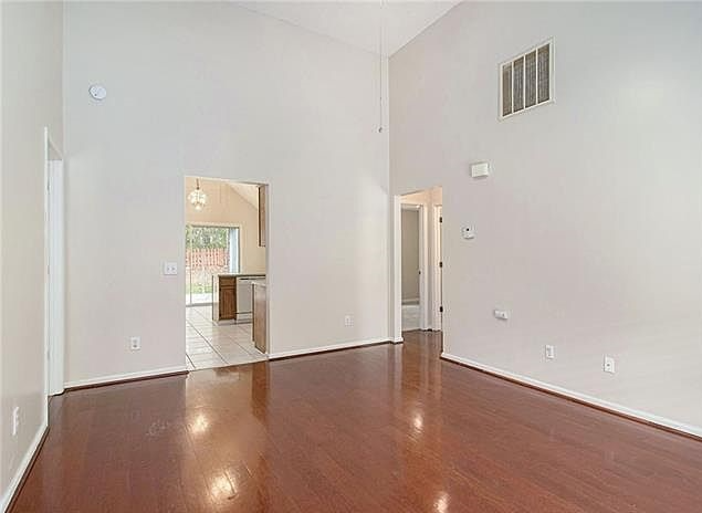 524 Lisa Carol Dr - Photo 2 of 15