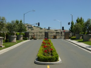 7712 Crown Heights Ct - Photo 4 of 8