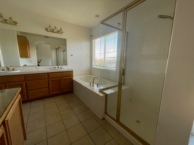 7712 Crown Heights Ct - Photo 7 of 8