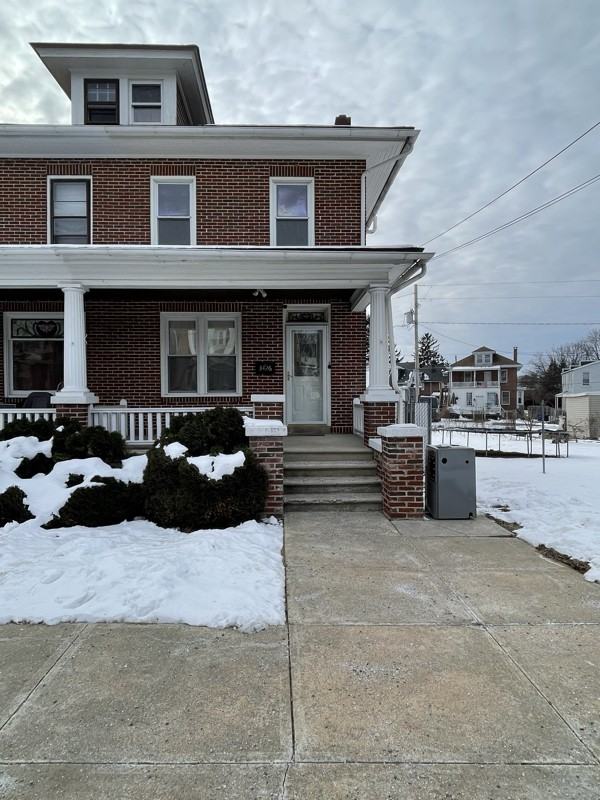 3426 Fairfield St - Photo 2 of 18