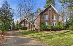 63 Queens Ct - Photo 1 of 1