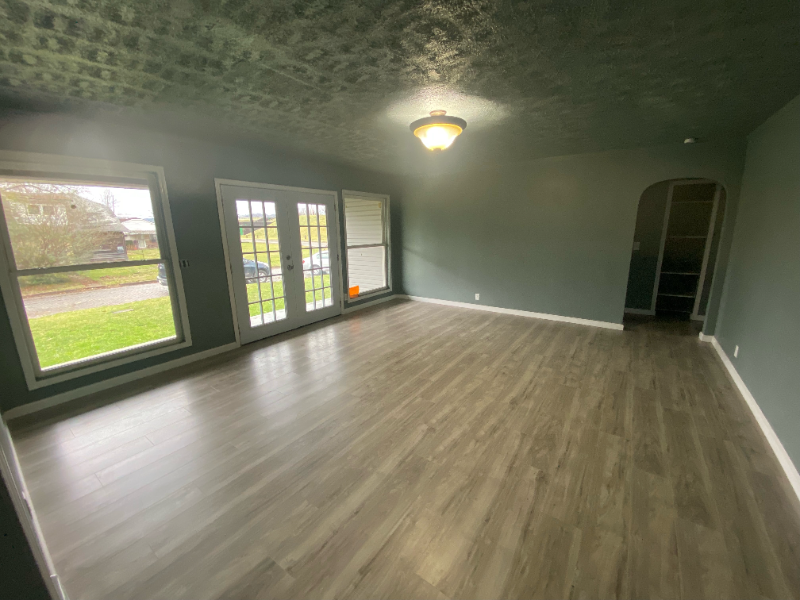 3909 4th Ave - Photo 2 of 9