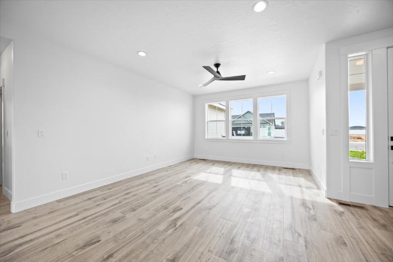 2130 Justine Ct - Photo 5 of 10