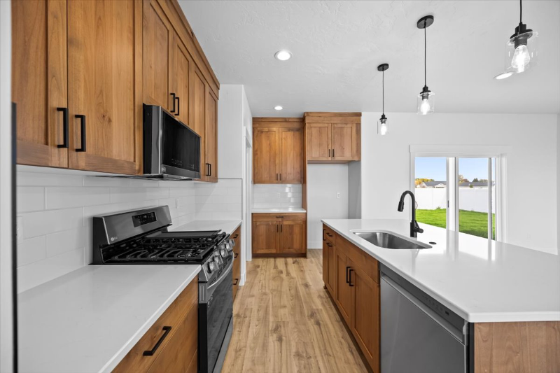 2130 Justine Ct - Photo 6 of 10