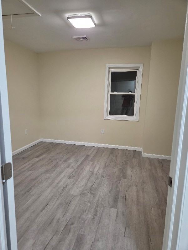 417 Pittston Ave - Photo 4 of 14