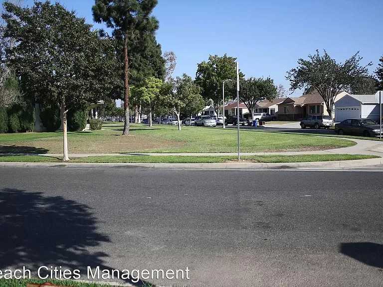 4733 Levelside Ave - Photo 6 of 17