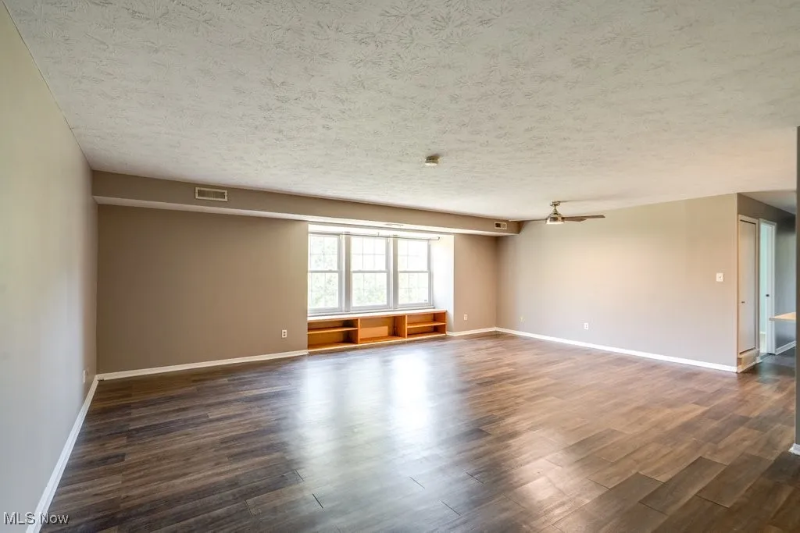 26179 Raintree Blvd #D8 - Photo 2 of 15