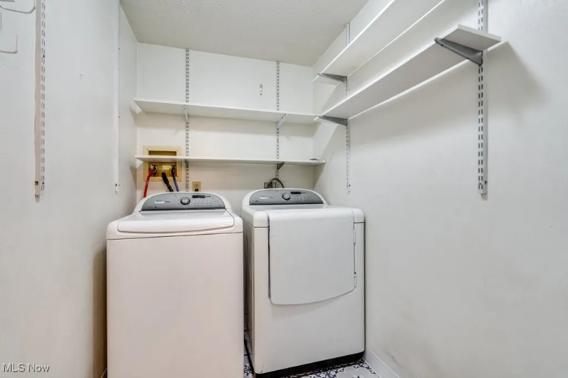 26179 Raintree Blvd #D8 - Photo 6 of 15