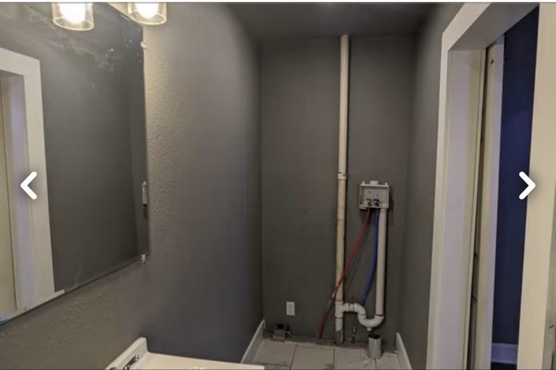 225 W Monterey St #A - Photo 7 of 8