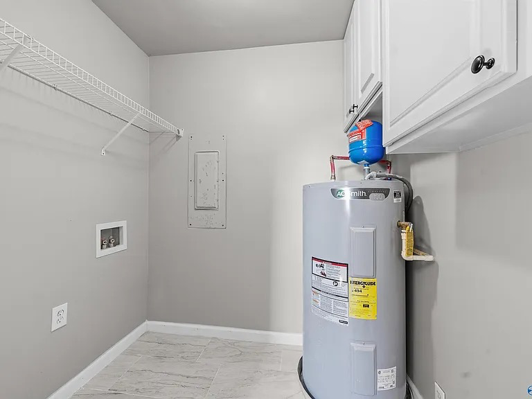 5624 Oakwood Rd Nw - Photo 6 of 12