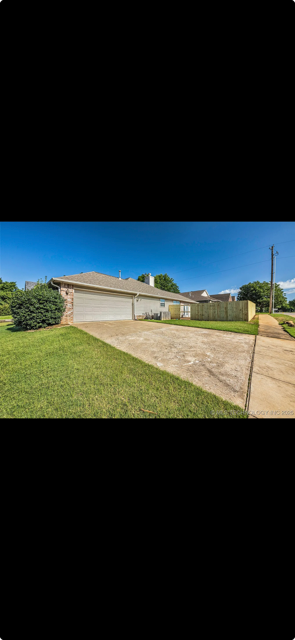 1000 W Inglewood74011 St - Photo 2 of 14