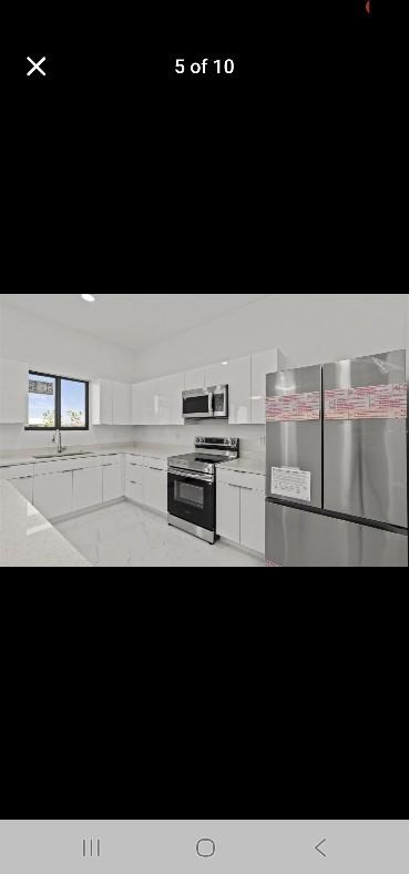 3927 Nw 38th St - Photo 4 of 9