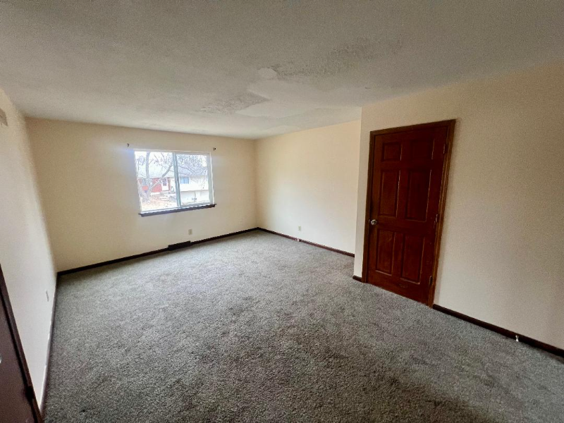 1516 N 63rd Pl - Photo 3 of 8