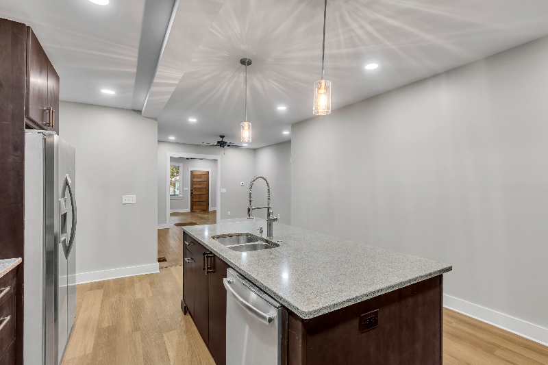 1323 Seiler Ave - Photo 3 of 13