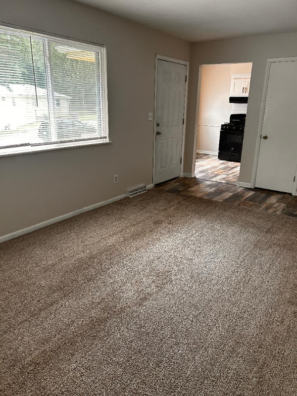 3213 N 52nd St - Photo 4 of 8