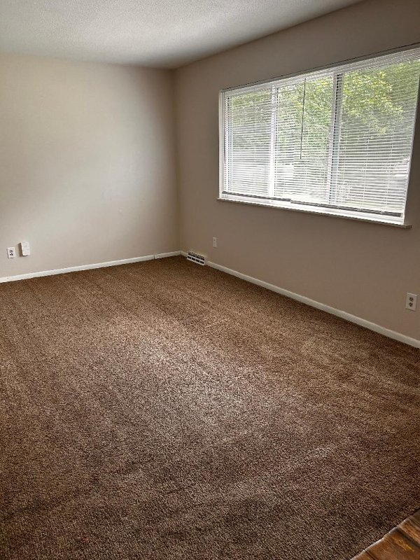 3213 N 52nd St - Photo 5 of 8