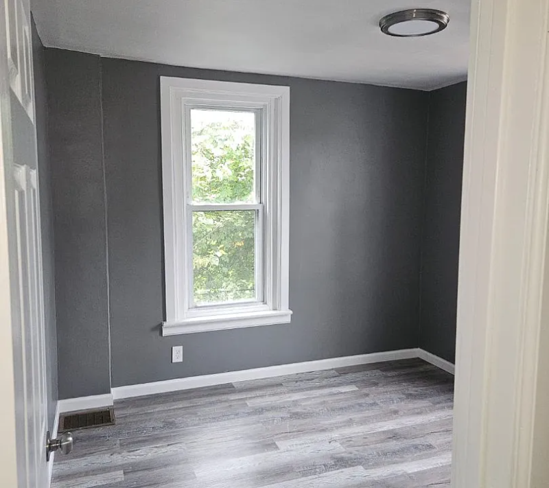 5555 Crowson St #10 - Photo 4 of 11