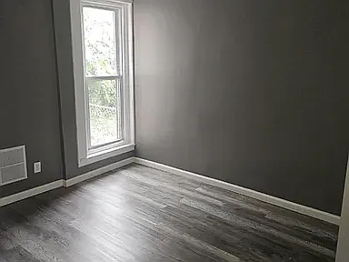 5555 Crowson St #10 - Photo 6 of 11